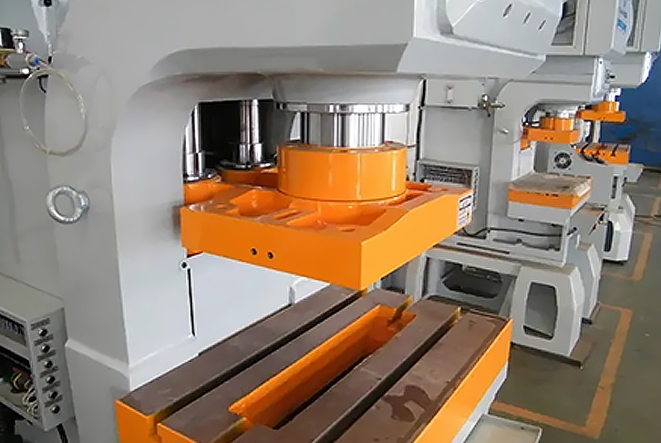 The conditions required for precision stamping and precision stamping machines